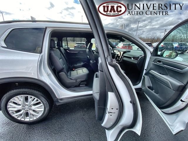 2024 GMC Acadia Elevation