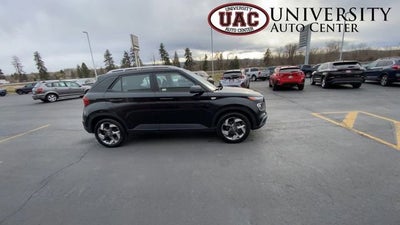 2022 Hyundai Venue SEL